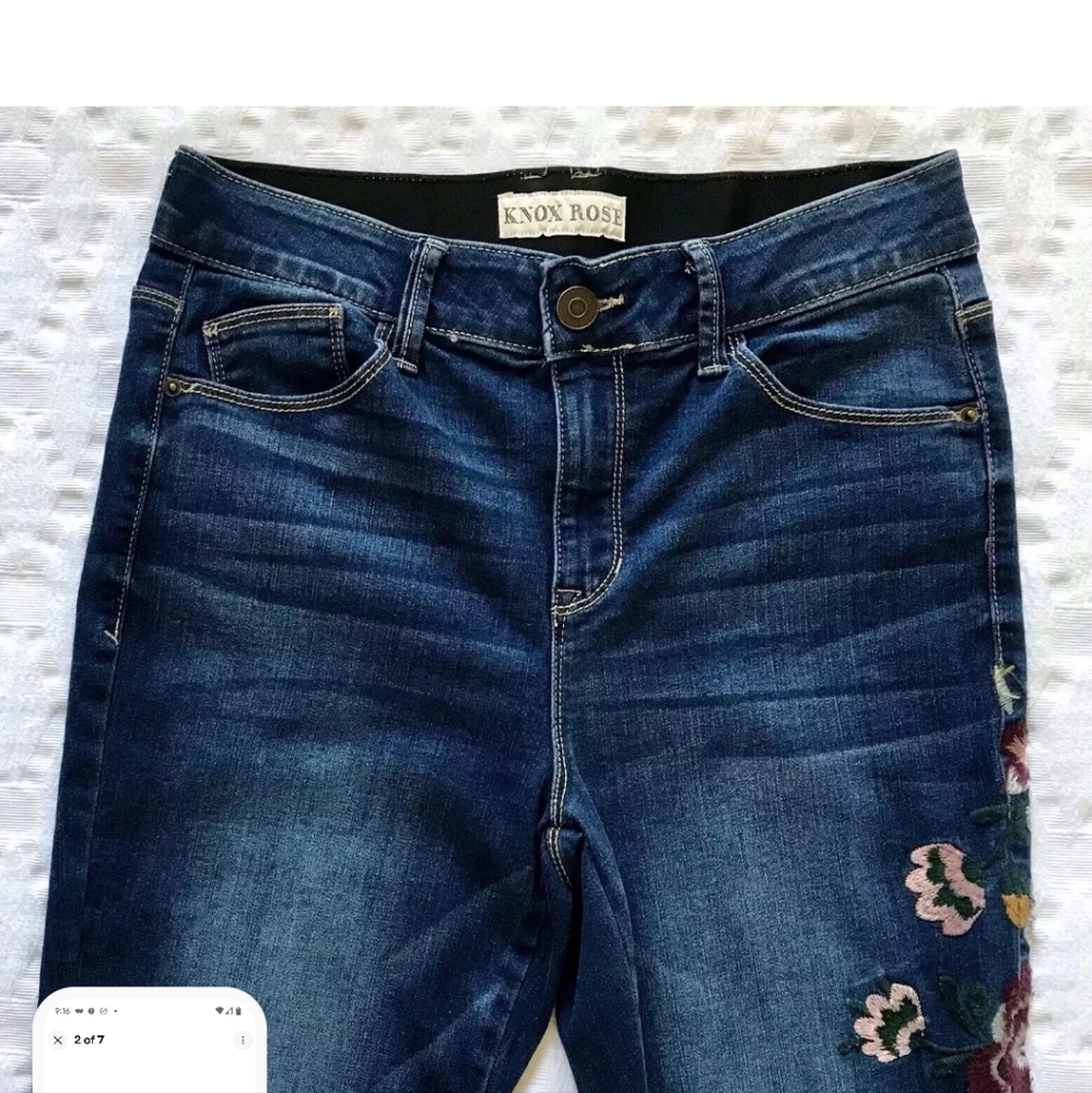 Women's Blue Jeans with Floral Embroidery - Picture 3 of 7